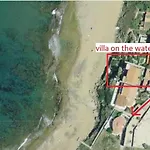 Waterfront Bosa Apartman *