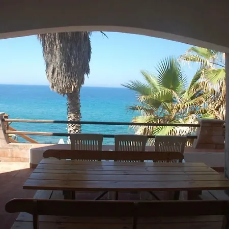 Waterfront Bosa Apartman *