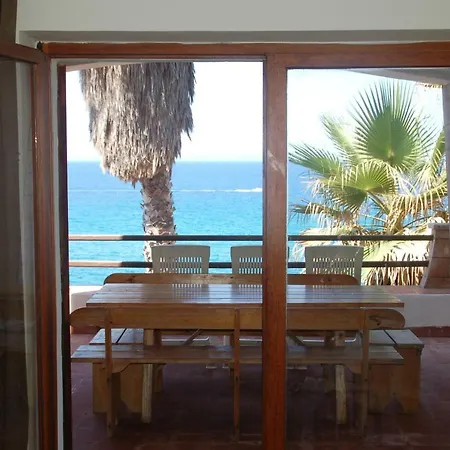 Waterfront Bosa Apartman *