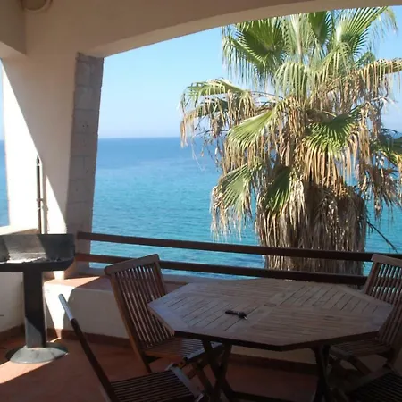 Waterfront Bosa Apartment Porto Alabe