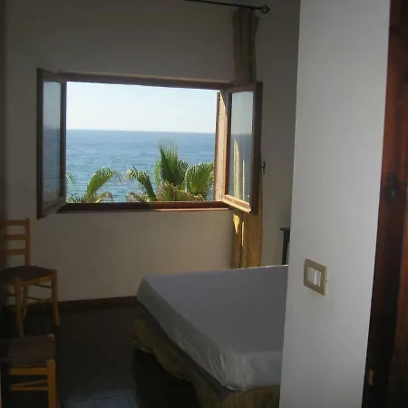 Waterfront Bosa Apartment Porto Alabe