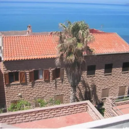 Waterfront Bosa Apartment Porto Alabe