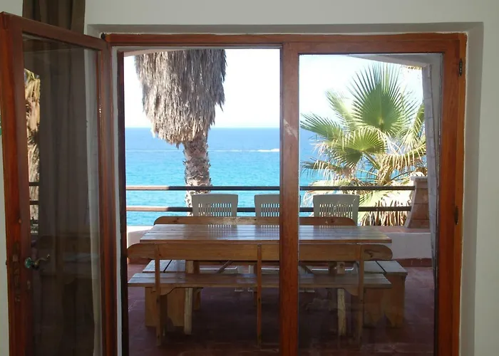 Waterfront Bosa Apartman *